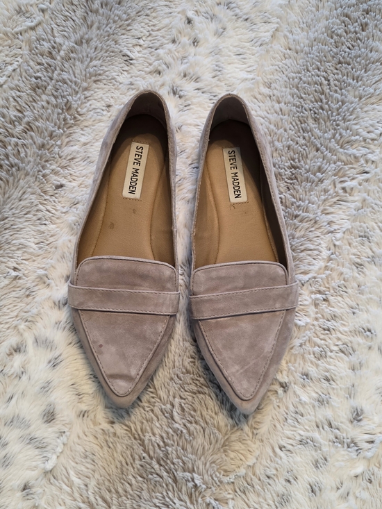 Steve Madden Shoes - Steve Madden Taupe Suede Pointed-Toe Loafers 7.5